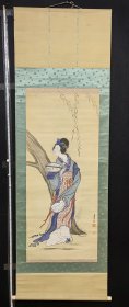 春翠/生知之印/亿98回流精品美人图立轴，绢本绫裱原装原裱，畫芯49×110厘米，整轴63×193厘米，骨质轴头，款印如图品相如图老旧黄斑多污渍破损等