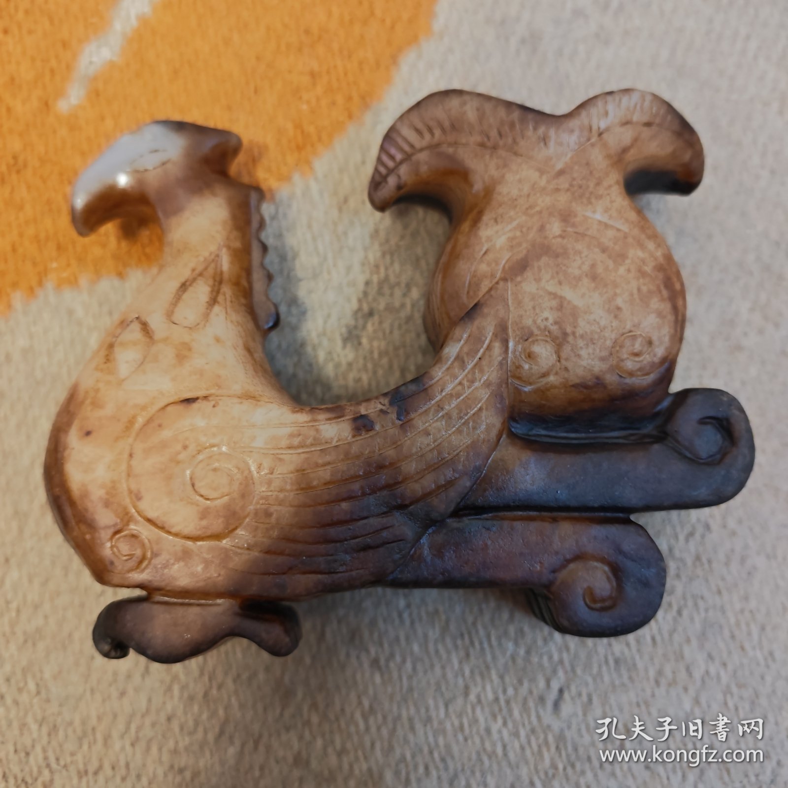 老玉摆件一个重392克放漏出