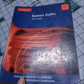 Business Studies：IGCSE (Cambridge International Examinations)，有笔记，有折痕