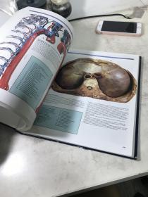 1984年COLOR ATLAS OF HUMAN ANATOMY 人体解剖彩色图集，伦敦大学解剖学教授联合主编，大16开357页精装