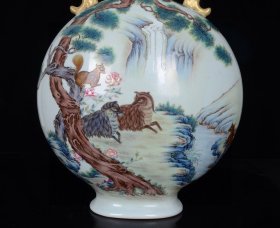 清乾隆珐琅彩智勇双全鎏金扁瓶;40x29厘米