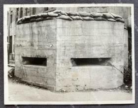 【上海史料】1937年“淞沪会战”时期 上海市闸北附近中国军队建造的军事碉堡 原版老照片一枚