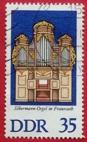 民主德国邮票 东德 1976年 发行量200万 教堂管风琴 弗劳里特制作的管风琴 4-3 信销 是风琴的一种，气鸣式键盘乐器，流传于欧洲的历史悠久的大型键盘乐器。管风琴音量洪大，气势雄伟，音色优美、庄重，并有多样化对比、能模仿管弦乐器效果，能演奏丰富的和声，被誉为“乐器之王”。