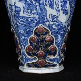 元青花釉里红贴塑花卉海水刻白龙纹八方梅瓶