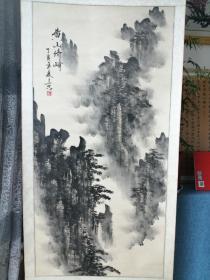 山水画，黄山奇峰，尺寸178x72（画芯126x62厘米），手工装裱，自然旧，丁亥（2007）年作，作者自行搜索。看清下单，识者拍，不支持退换！！真迹！