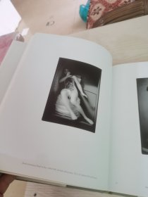 Zoe Leonard: Survey 佐伊伦纳德