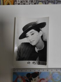 香港明星黑白照片梅艳芳31
