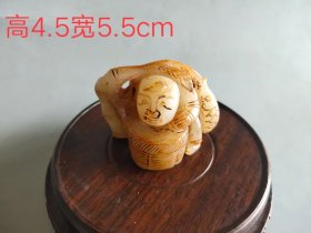 收来和田玉童抱鱼把件