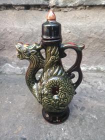 678重庆荣昌安陶龙纹酒壶（有时代特色）