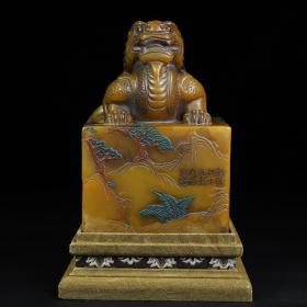 旧藏木盒寿山石雕刻瑞兽钮印章，印章长12厘米宽12厘米高18.5厘米，净重4397克，