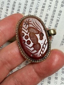 玛瑙材质镶嵌铜工艺