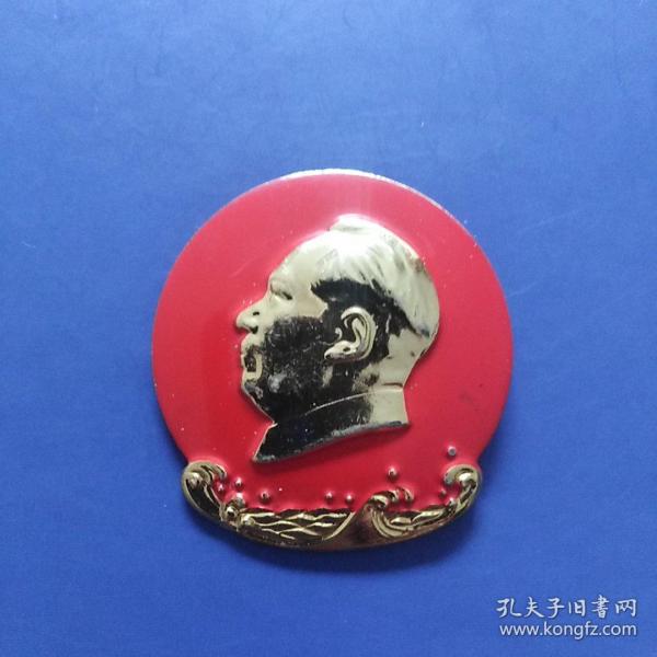 毛主席像章，背面，旭日东升