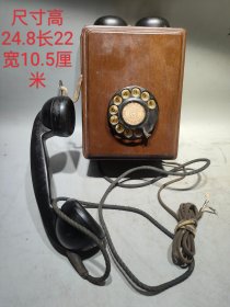进口，国外拨号老电话机，保存完整，值得收藏，尺寸如图，