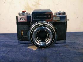 老照相机，五十年代德国复苏时期 蔡司依康单反相机zeiss ikon contafles S。采用蔡司2.8/50镜头。是一款颜值极高的功能集齐强大的单反胶片老相机。各功能正常使用。