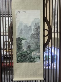 【当代国画名家江可群老师】精品《漓水春意》，原裱立轴，品相如图。 聚珍轩画廊保真销售，请放心选购！实价销售，议价勿扰！看中请直接下单，谢谢！