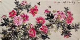 王正春，1957年生于成都，先后在成都画院和朱常棣艺术工作室研修花鸟画和山水画。作品多次参加全国及省市美展并有获奖，曾八次入选中国美协主办的大展。2015年作品《金色羌山》获″三江源杯"全国书画展金奖。四川省山水画会委员，四川省美协会员，成都市美协理事，《中国书画報》特聘画师，蜀都书画院副秘书长。