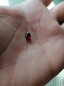 红宝石 约一克拉 保真