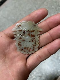 清代和田玉籽料状元楼 包清代包和田玉籽料