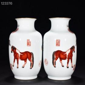 清乾隆郎世宁绘珐琅彩骏马灯笼瓶