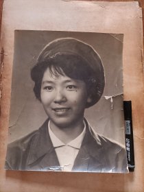 60-70年代8寸女兵照片(个别地方有撕口) 下单包邮