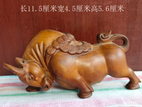 牛市冲天——木雕公牛小摆件10637