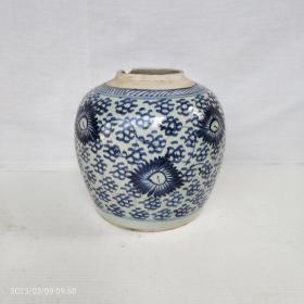 清代晚期青花瓷罐瓷坛