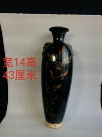 磁州窑锈花瓶，器型规整，造型端庄挺拔，尺寸品相如图