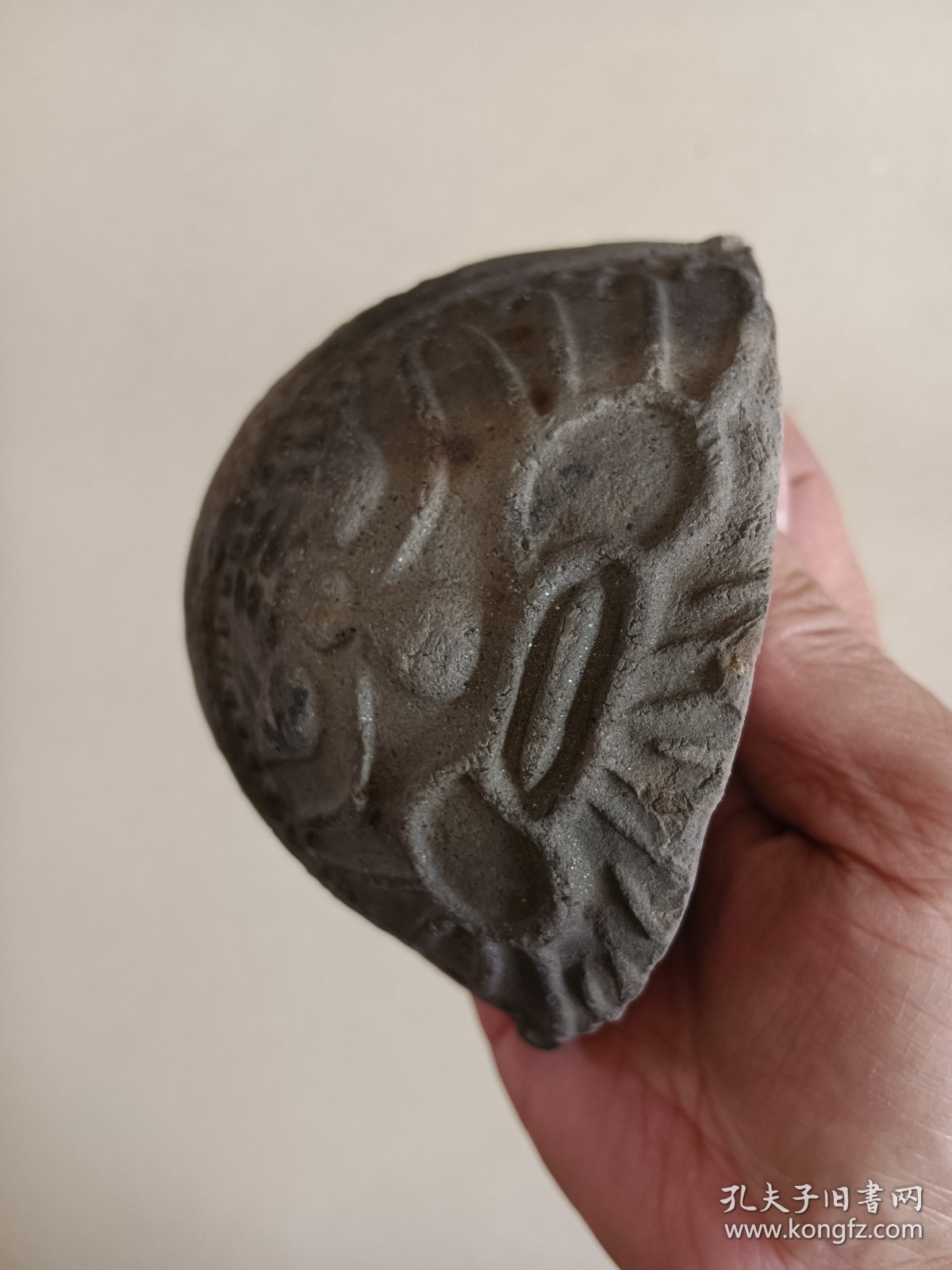 黑陶制香插 背面有缺损 长11.8