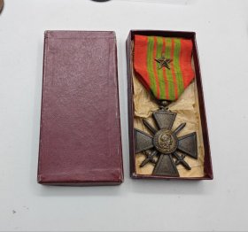 法国二战法国战争十字（1939带原盒油纸和插针团级嘉奖）