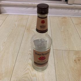日本威士忌四玫瑰装饰酒瓶