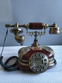 民国时期，木头坐老电话机，正常使用，全品
