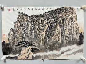 龙瑞，现为全国政协委员、中国国家画院名誉院长、一级美术师、中国美术家协会会员，中国美术家协会第五届中国画艺术委员会名誉主任、中国国际书画艺术研究会会长、文化部高级职称评委会美术组主任、国家有突出贡献中青年专家。63*41