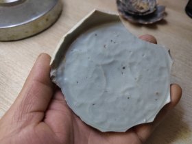 元 枢府瓷缠枝花卉纹印花大碗瓷片标本