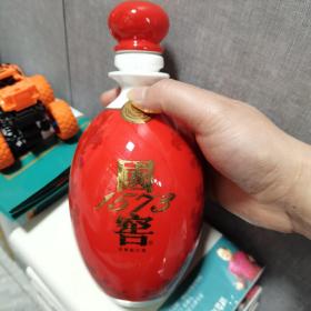漂亮酒瓶：国窖1573。鸿运568。