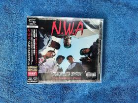 N.W.A - Straight Outta Compton (20th Anniversary Edition)，CD，15年日版，嘻哈，说唱，全新未拆，售出无退换
关联 Icecube, MC Ren, Dr. Dre, DJ Yella, Eazy-E,Arabian Prince