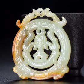珍品旧藏回流 和田玉玉佩 玉质刚性细腻油润 包浆淳厚 沁色自然入骨 刀功精湛 轮廓流畅 品相完美 细节如图 尺寸4.7×4×0.6厘米 重18克