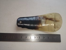 清或民国，角制鞋拔子，非常漂亮，过去非一般老百姓所能用（杂2号）