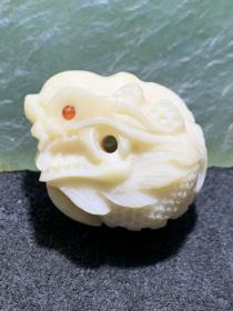 精美象呀果雕龙头一体佛头三通一个，