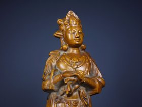 旧藏花梨木雕刻菩萨摆件 尺寸：长8cm宽5cm高14cm 重量：290g