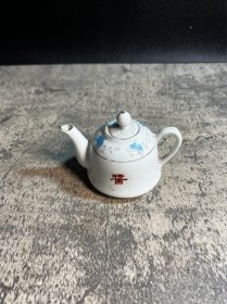 70年代，蓝色碎花小酱油壶