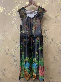 老款 碎花女士连衣裙 XXXL码 黑绿色 裙长约93CM 腰围约为40CM