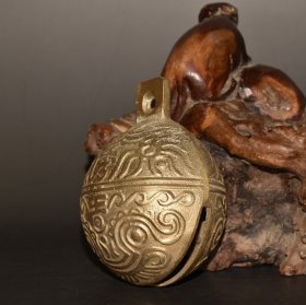 早期收藏 纯铜虎头铃铛挂件 做工精细 品相如图 尺寸 长8厘米 宽6.5厘米 高10厘米 重284克左右