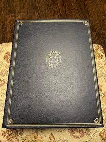 《牛津英语词典》The Oxford English Dictionary 牛津大学出版社成立500周年特别纪念版，富兰克林Franklin Library出版社联名精装特辑，真皮真丝真金，最大开本尺寸31X25，总重近38斤，限量编号2217 / 7500。 整套皮质完好无损，书口略有受潮掉金，低出（不含书架）。