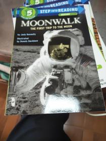 Step into Reading Moonwalk: The First Trip to the Moon39中柜