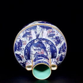 清乾隆珐琅彩青花描金荷花纹贯耳瓶38/26厘米