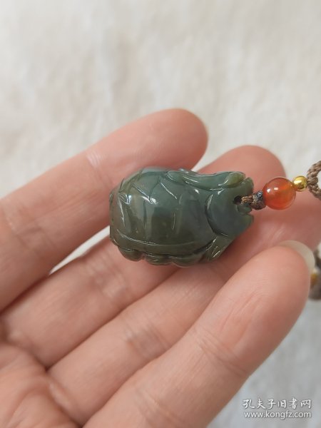 和田玉龙龟吊坠油性足寓意好雕工精致材质细腻按图发货一物一图D022