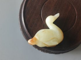 老和田玉鸳鸯挂件