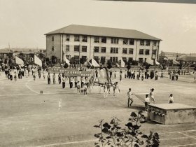 上海风景老照片上海同济大学老照片（原上海第一航空工业学校并入同济大学现在的航空航天学院）