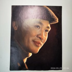 著名电影演员 祝延平（83版武松扮演者 水浒传） 大尺幅手工着色 老照片。上色精美细腻，人物形象饱满。布纹厚纸，品相佳。 尺幅31*24.8cm