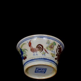 明成化斗彩红胎马蹄杯鸡缸杯 4.8/8.5厘米